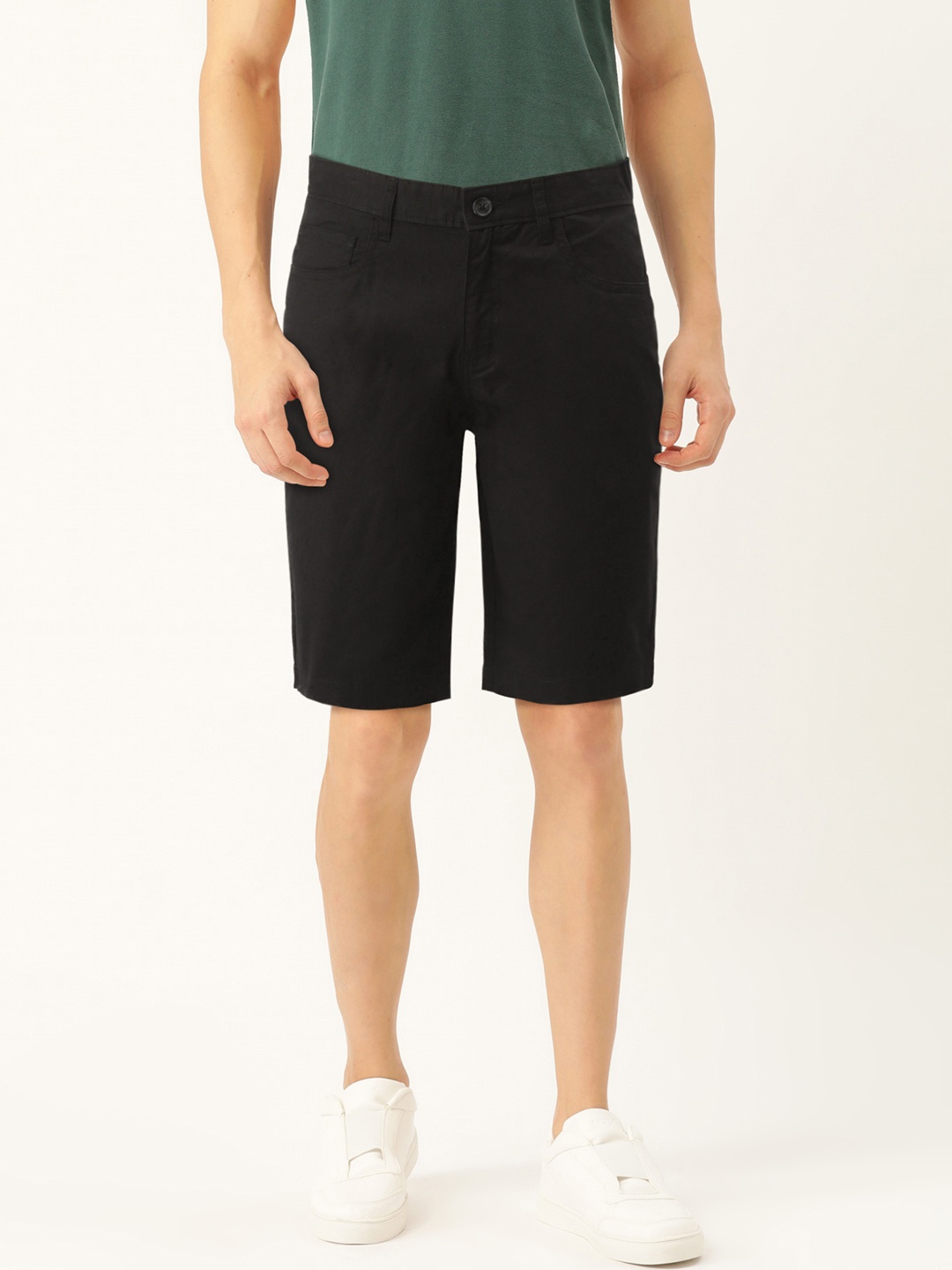 

United Colors of Benetton Men Black Twill Weave Solid Slim Fit Chino Shorts