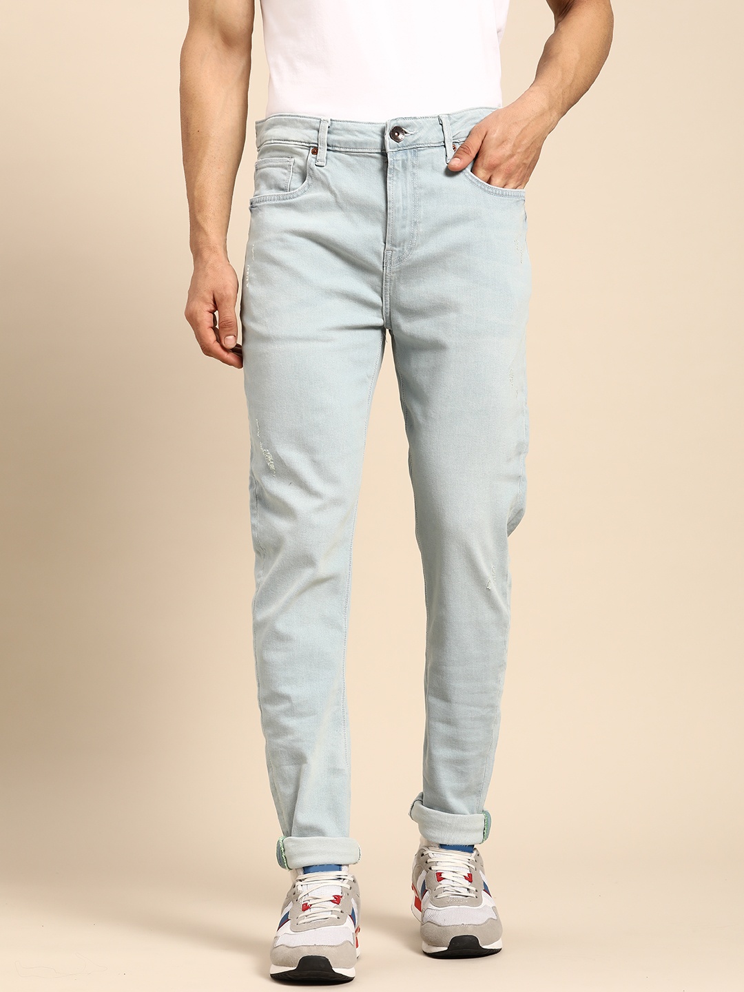 

United Colors of Benetton Men Blue Carrot Fit Low Distress Stretchable Jeans