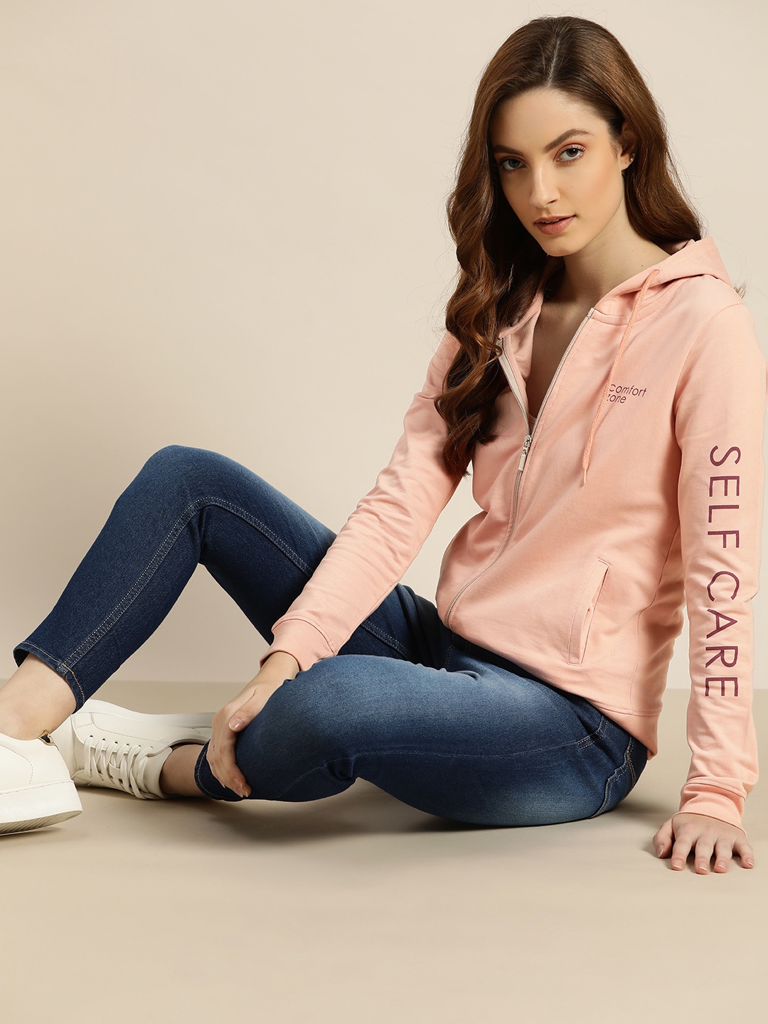 

ether Women Peach-Coloured Pure Cotton Solid Hooded Sweatshirt