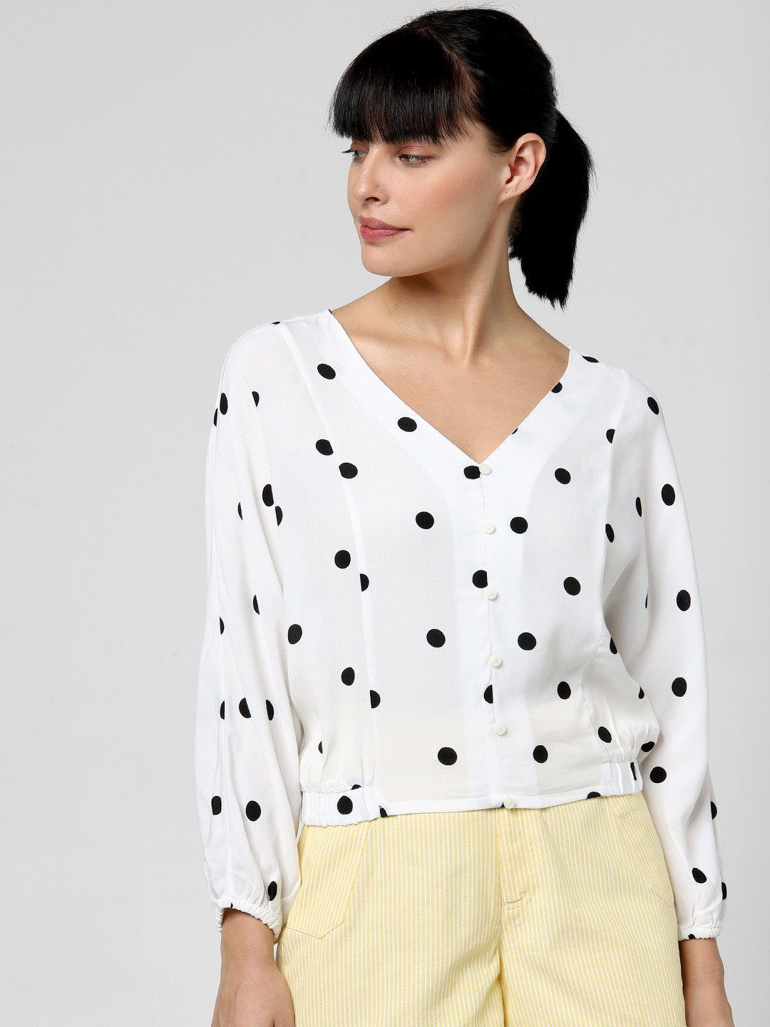 

Vero Moda Women White & Black Polka Dots Printed Blouson Top
