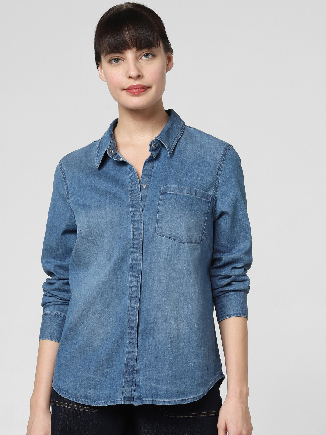 

Vero Moda Women Blue Regular Fit Denim Faded Casual Shirt