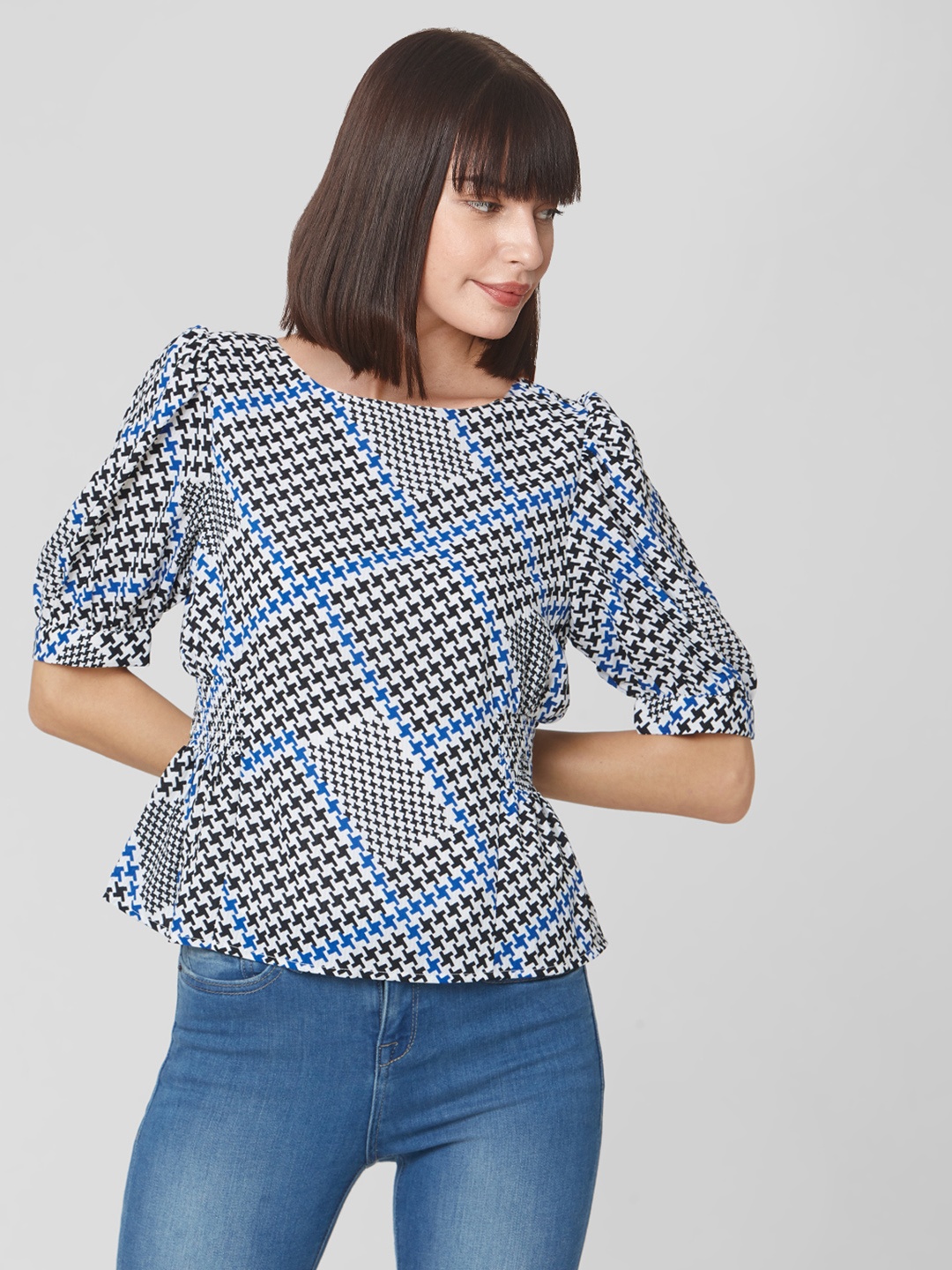 

Vero Moda Women White & Blue Houndstooth Pattern A-Line Top