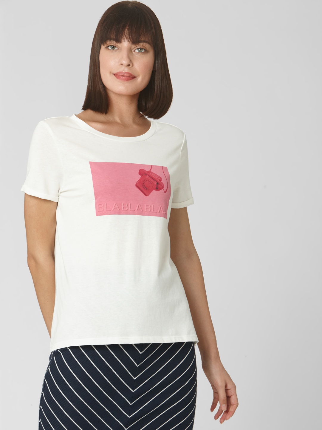 

Vero Moda Women White Solid Round Neck Pure Cotton T-shirt