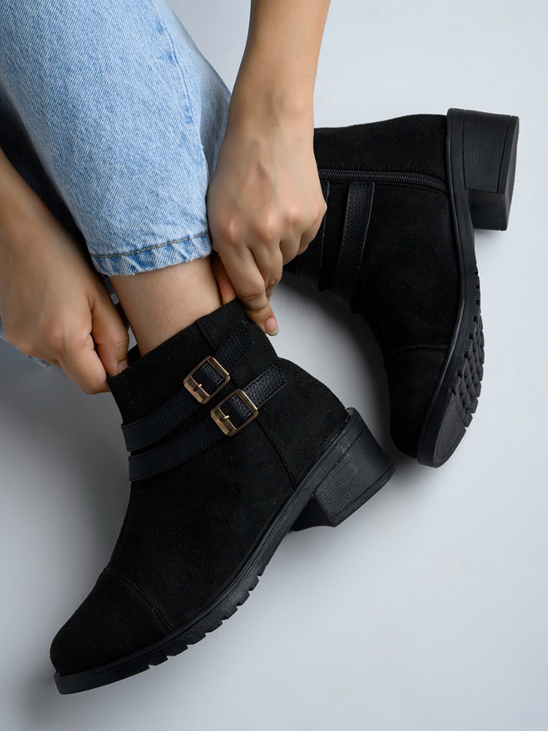 

Shoetopia Women Black Solid Mid-Top Heeled Boots