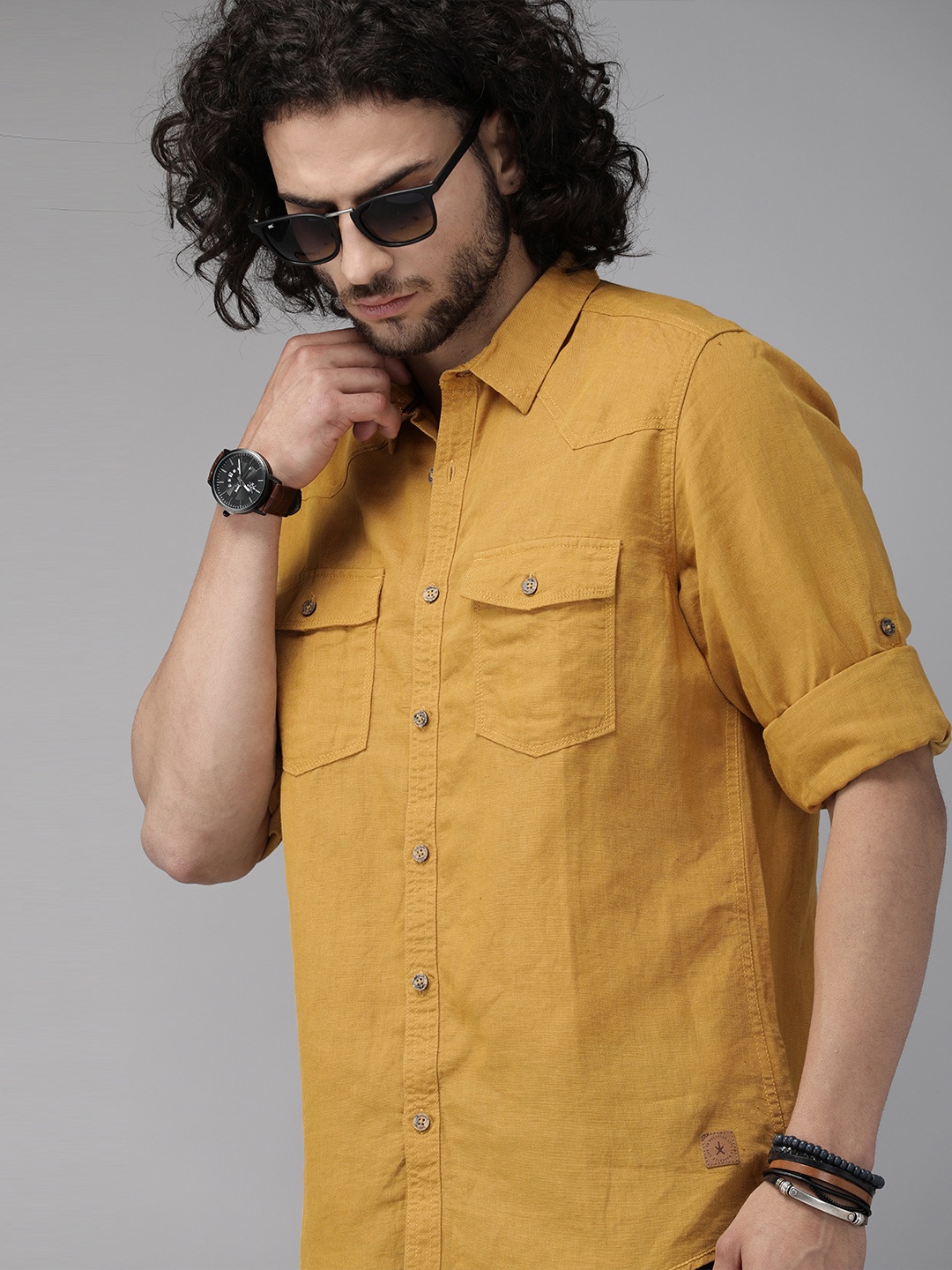 

Roadster Men Mustard Regular Fit Solid Casual Shirt