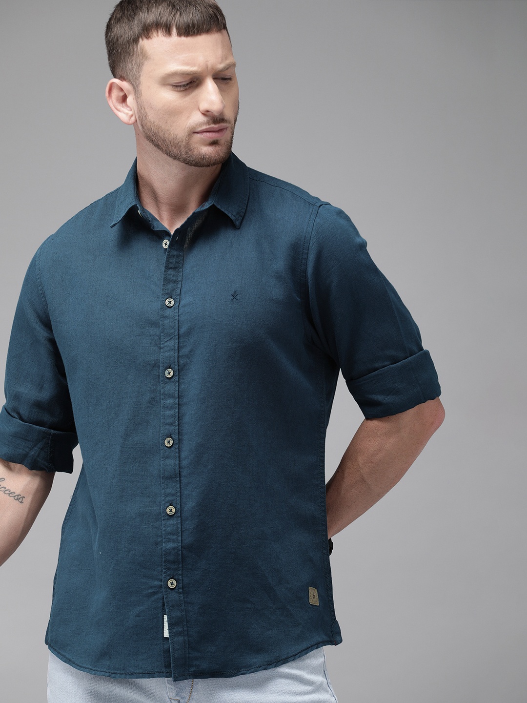 

Roadster Men Blue Regular Fit Solid Casual Shirt