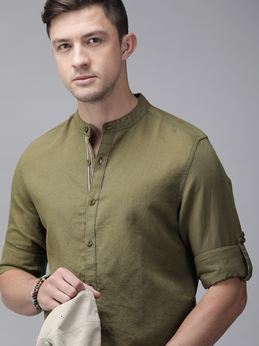 

Roadster Men Olive Green Regular Fit Solid Casual Shirt