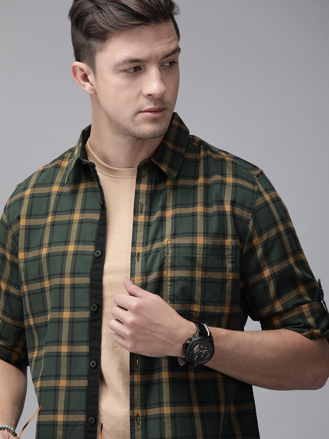 

Roadster Men Green & Orange Regular Fit Checked Casual Shirt