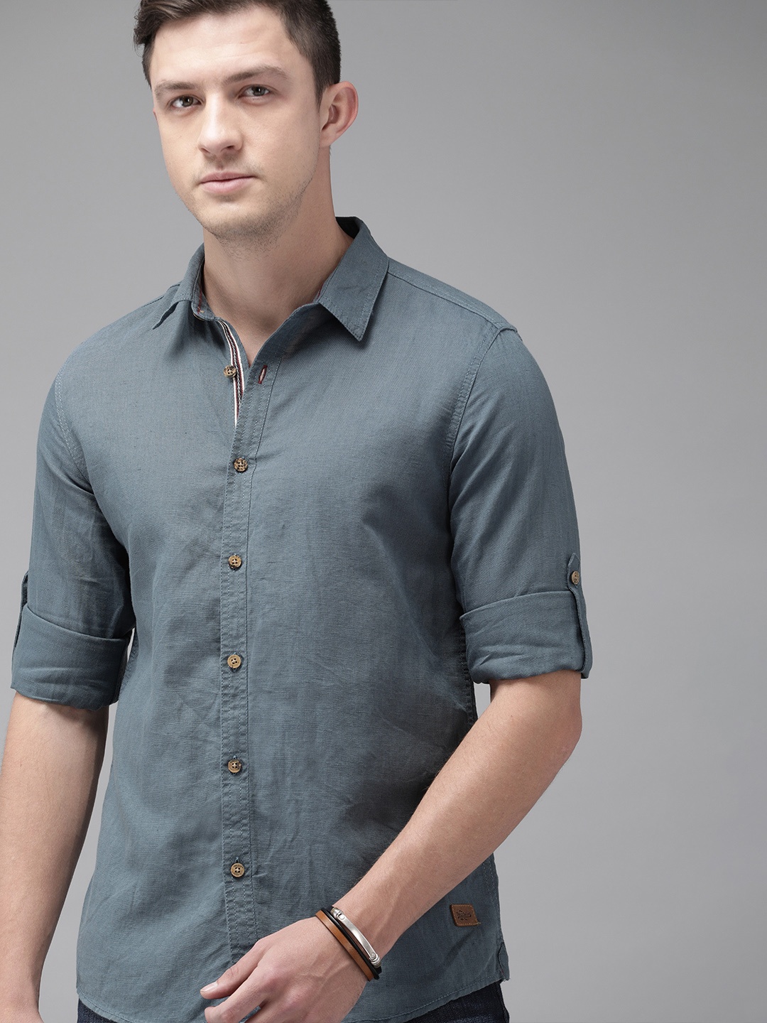 

Roadster Men Grey Regular Fit Solid Casual Shirt