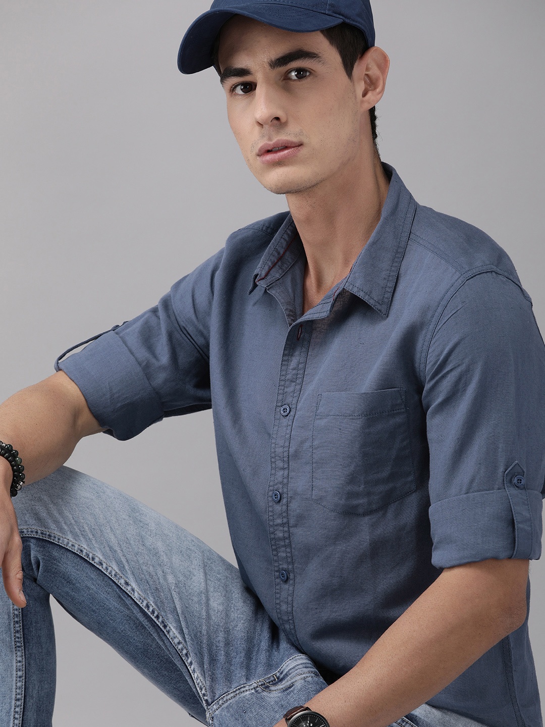 

Roadster Men Grey Regular Fit Solid Casual Shirt