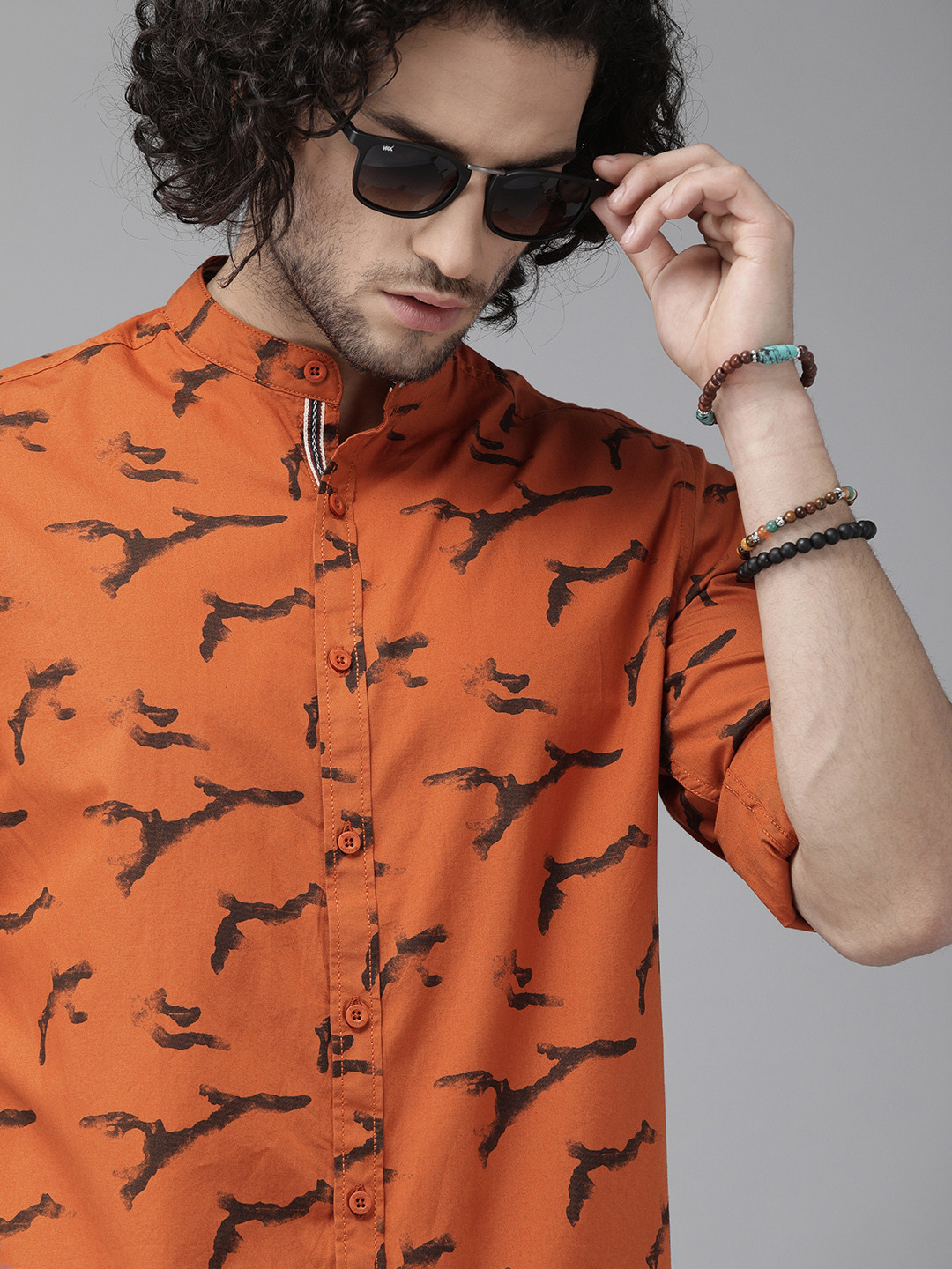 

Roadster Men Orange Regular Fit Printed Casual Shirt