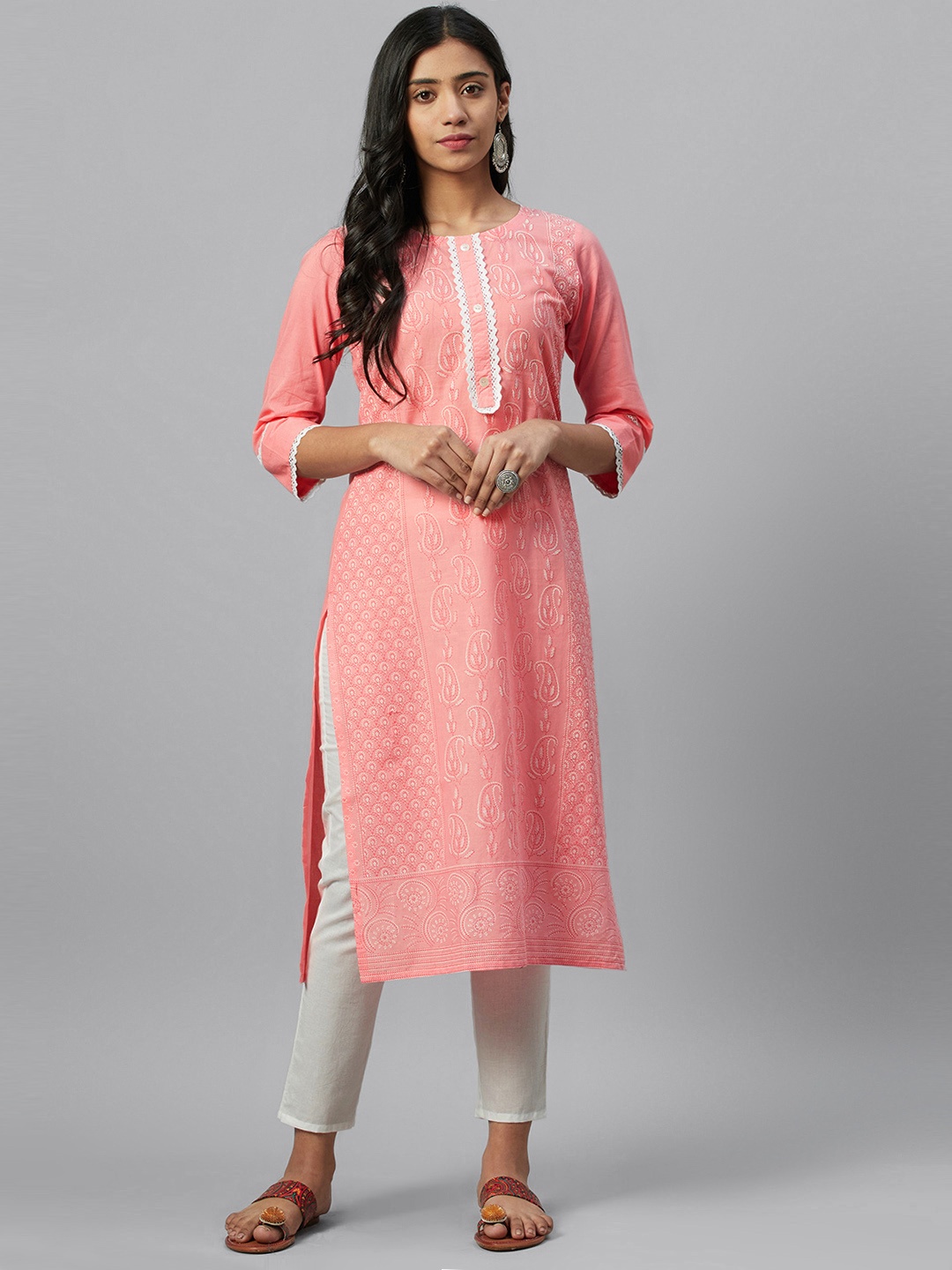 

ZIYAA Women Peach-Coloured & Off-White Ethnic Motif Print Kurta with Trousers