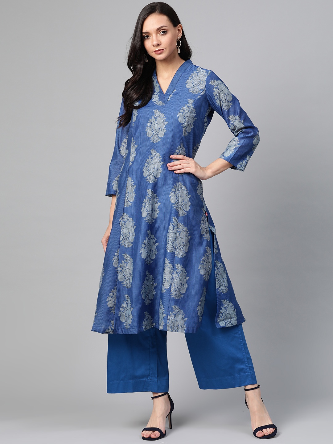 

Biba Women Navy Blue & Grey Floral Printed Kurta with Palazzos