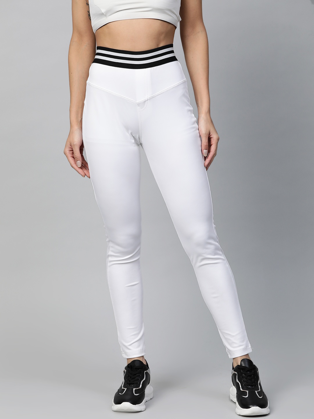 

Hubberholme Women White Slim Fit Solid Treggings