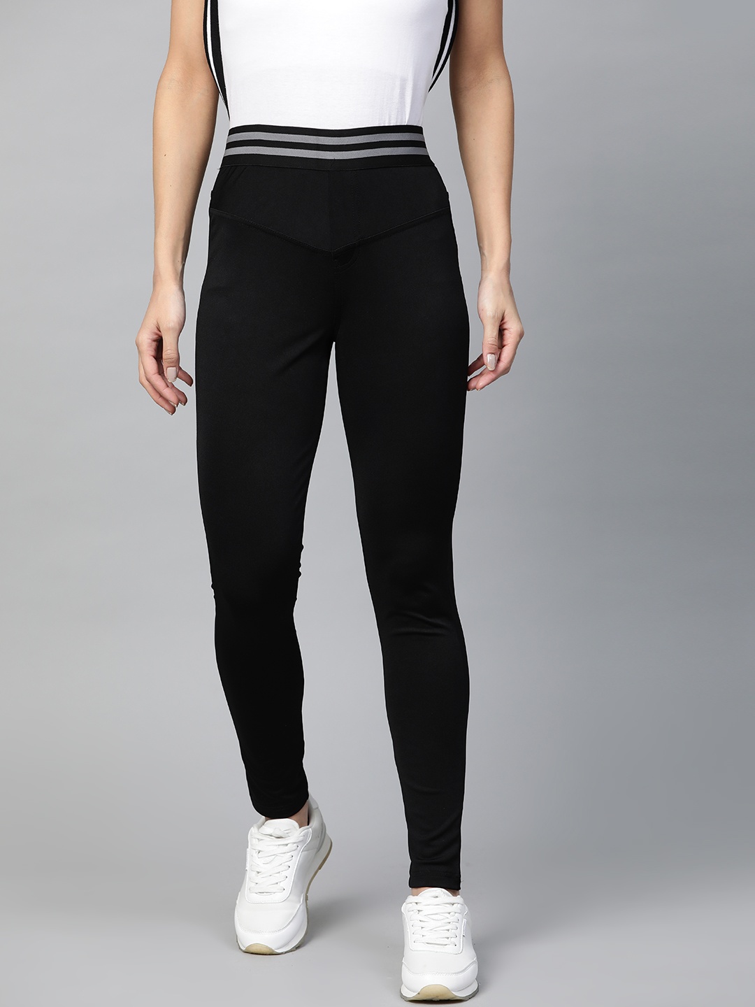 

Hubberholme Women Black Slim Fit Solid Treggings