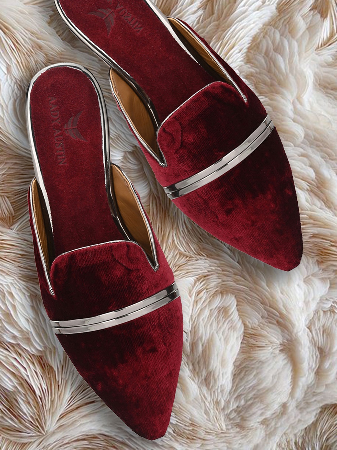 

AADY AUSTIN Women Maroon Solid Mules