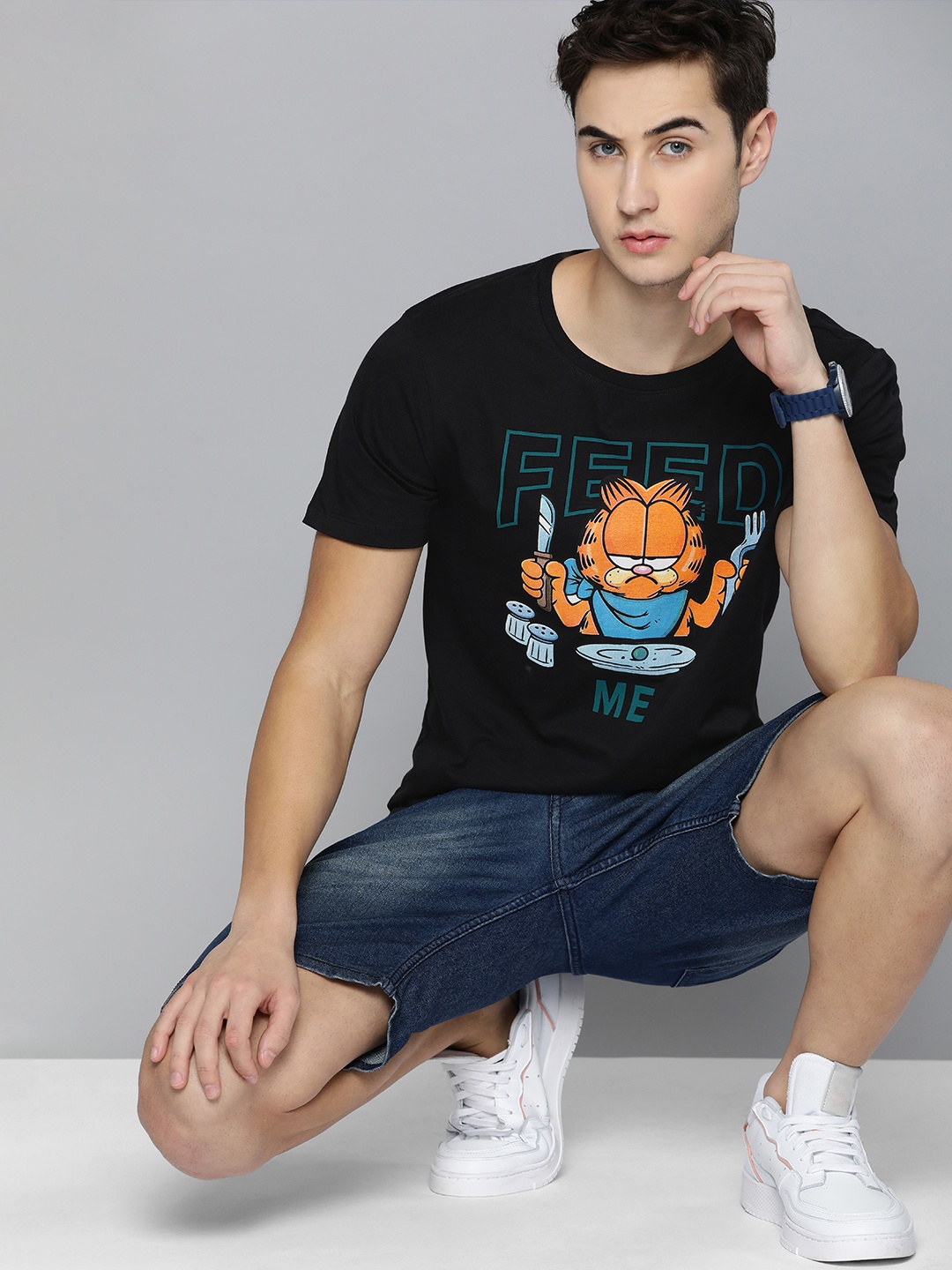 

Kook N Keech Garfield Men Black & Blue Graphic Printed Round neck Pure Cotton T-shirt