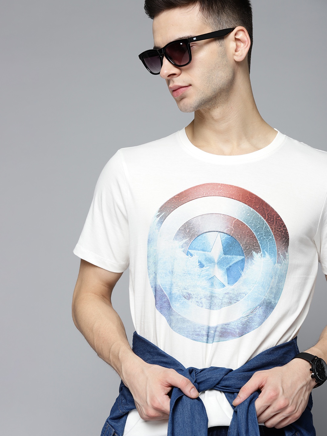 

Kook N Keech Marvel Men White Blue Captain America Print Pure Cotton T-shirt