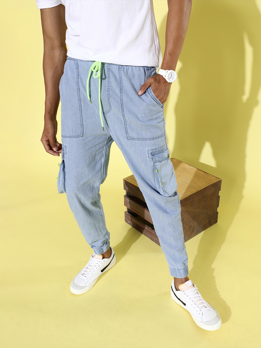 

Kook N Keech Men Chic Blue Solid Updated Cargos