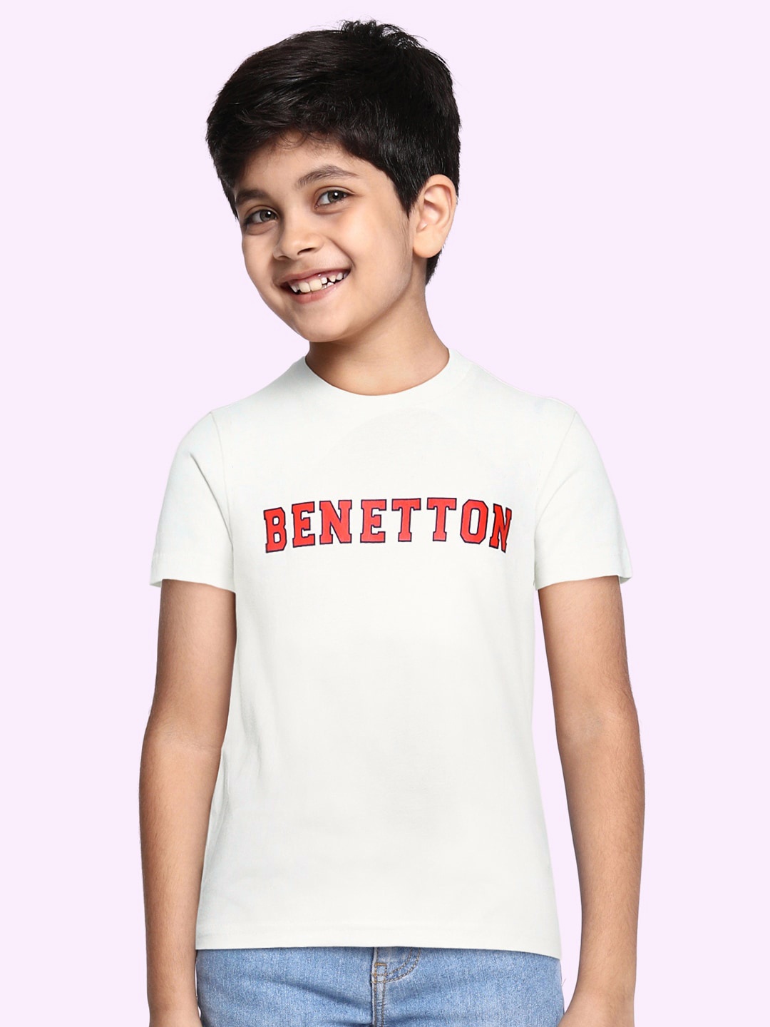 

United Colors of Benetton Boys Off-White Brand Logo Print Round Neck T-shirt