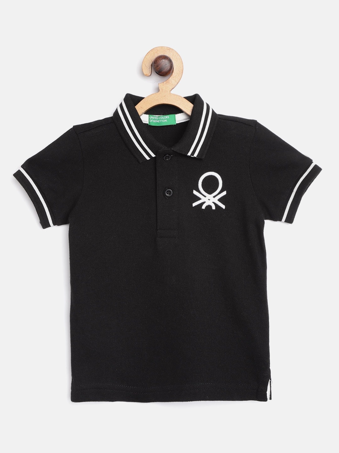 

United Colors of Benetton Boys Black Solid Polo Collar T-shirt