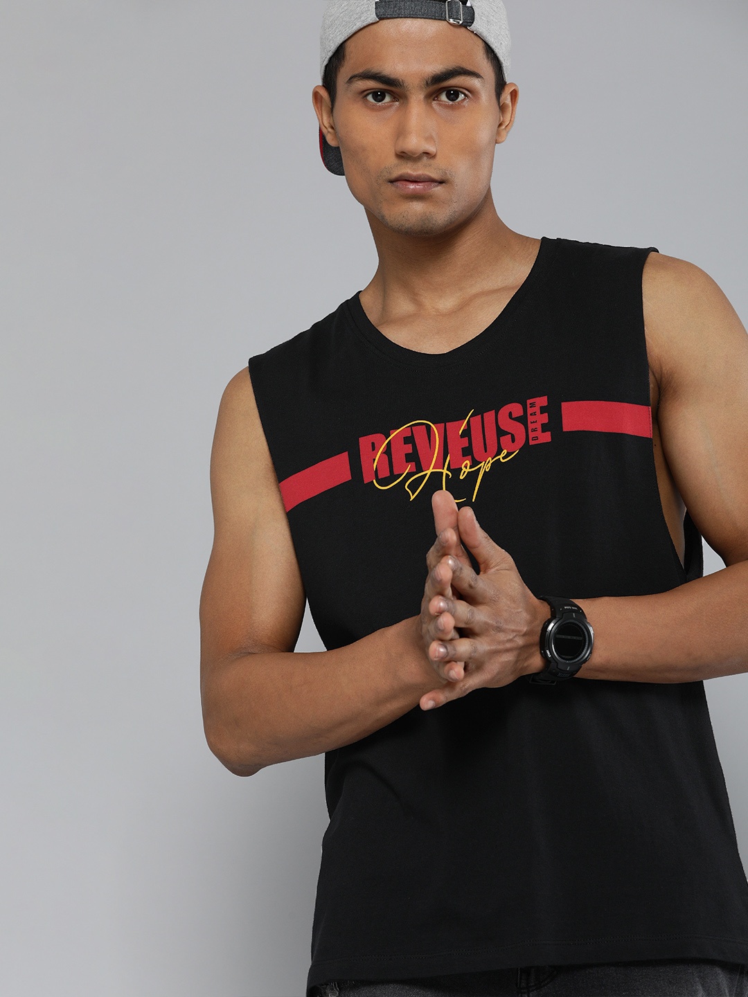 

Kook N Keech Men Black Printed Round Neck Pure Cotton T-shirt
