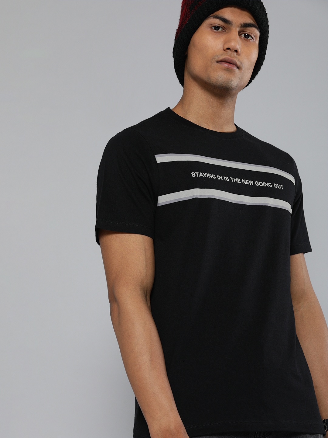 

Kook N Keech Men Black Printed Round Neck Pure Cotton T-shirt