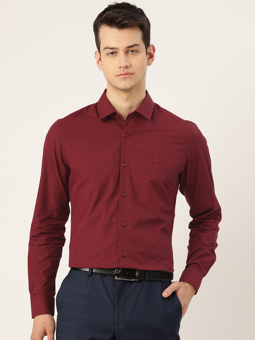 

United Colors of Benetton Men Maroon Pure Cotton Slim Fit Solid Formal Shirt
