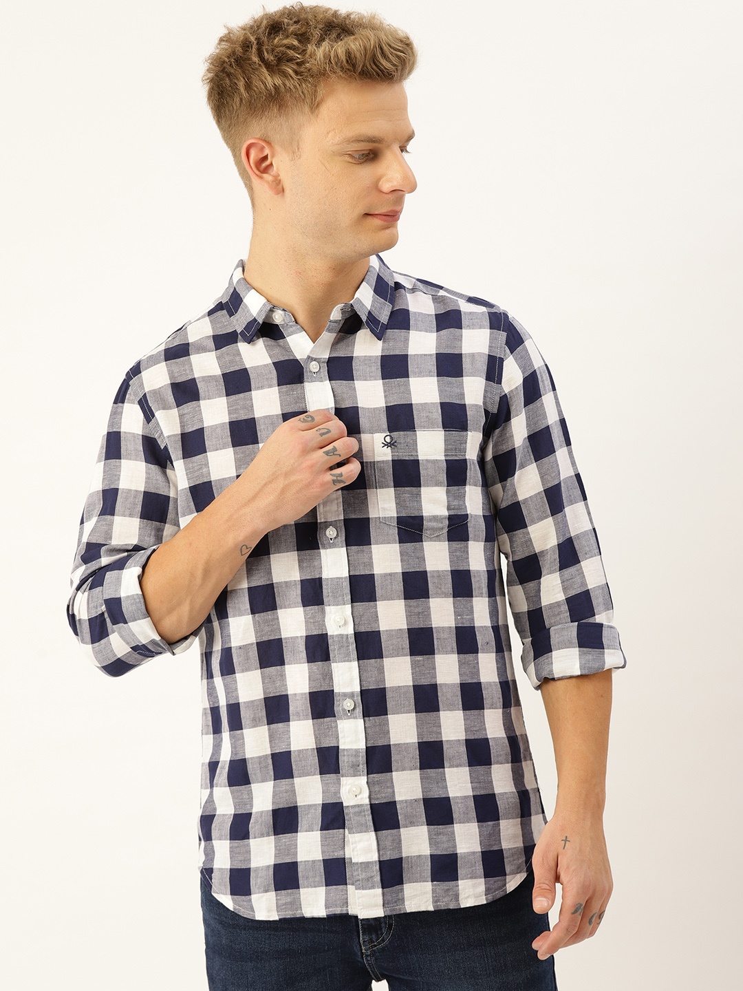 

United Colors of Benetton Men Navy Blue & White Slim Fit Checked Casual Shirt