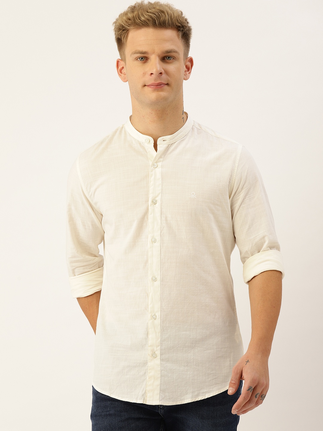 

United Colors of Benetton Men Off-White Slim Fit Solid Casual Shirt