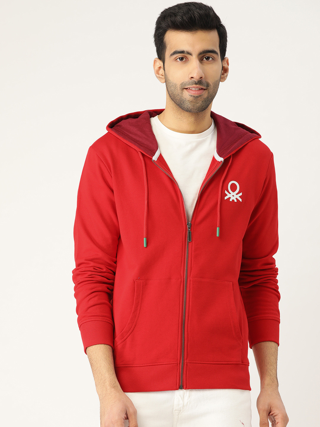 

United Colors of Benetton Men Red Solid Slim Fit Hooded Sweatshirt