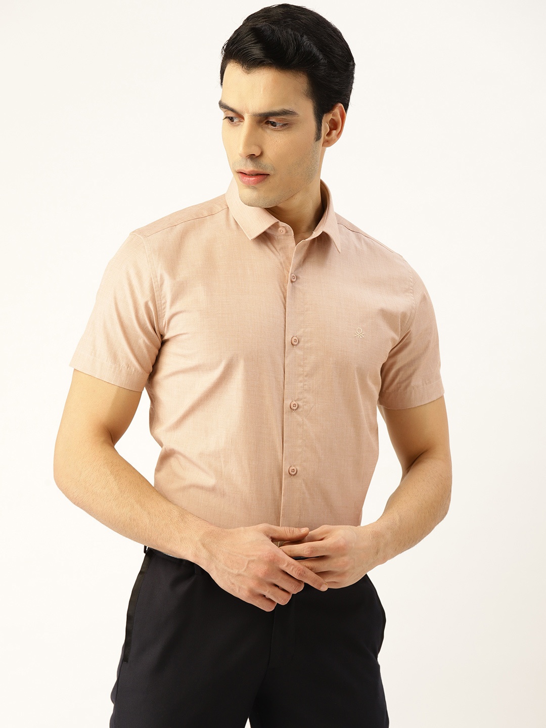 

United Colors of Benetton Men Beige Slim Fit Solid Formal Shirt
