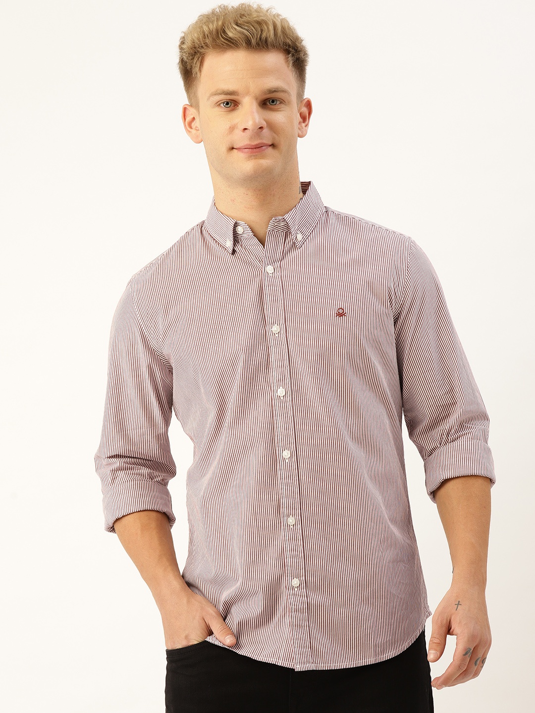 

United Colors of Benetton Men Maroon & White Cotton Slim Fit Striped Casual Shirt