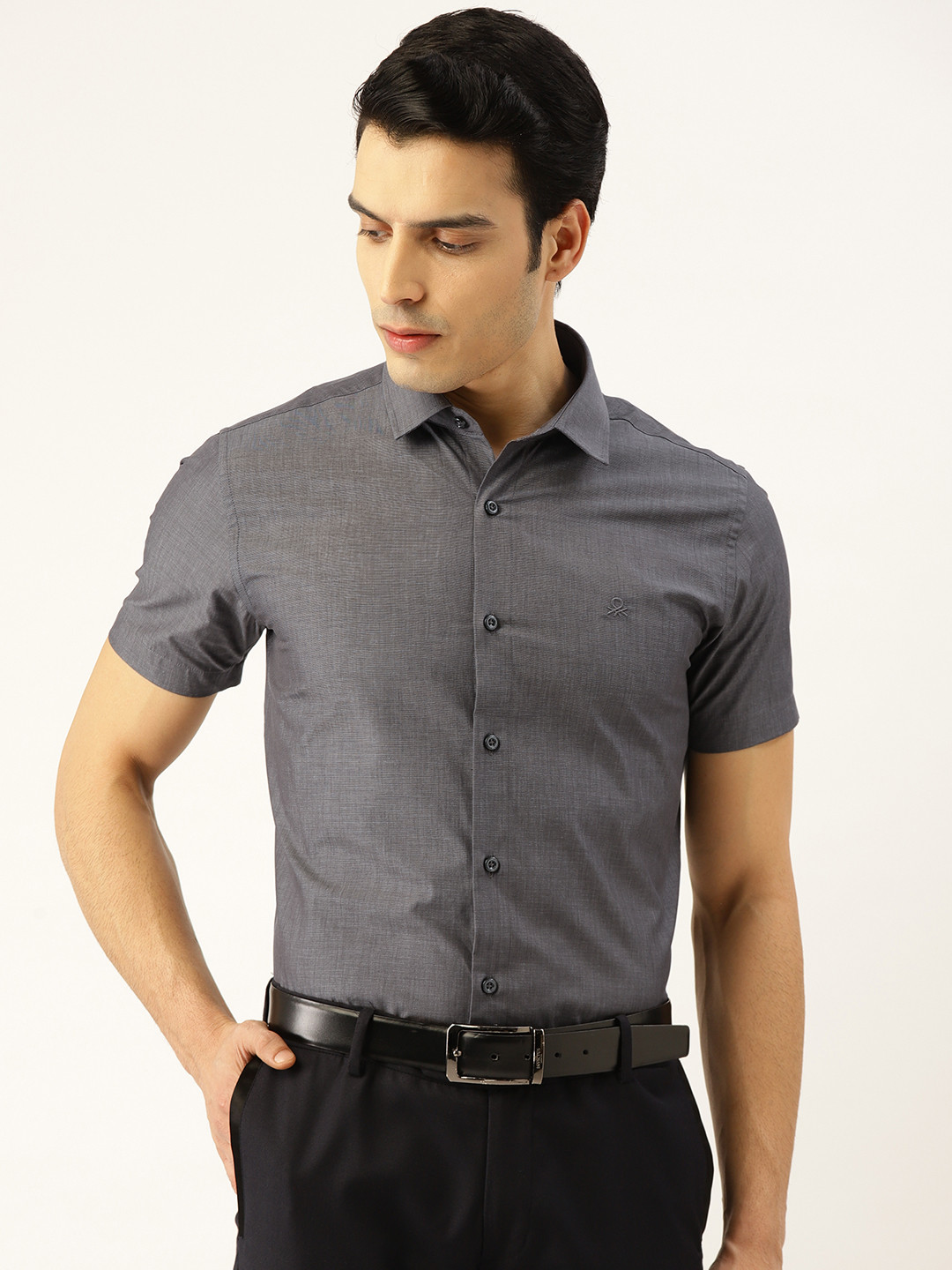 

United Colors of Benetton Men Charcoal Slim Fit Solid Formal Shirt