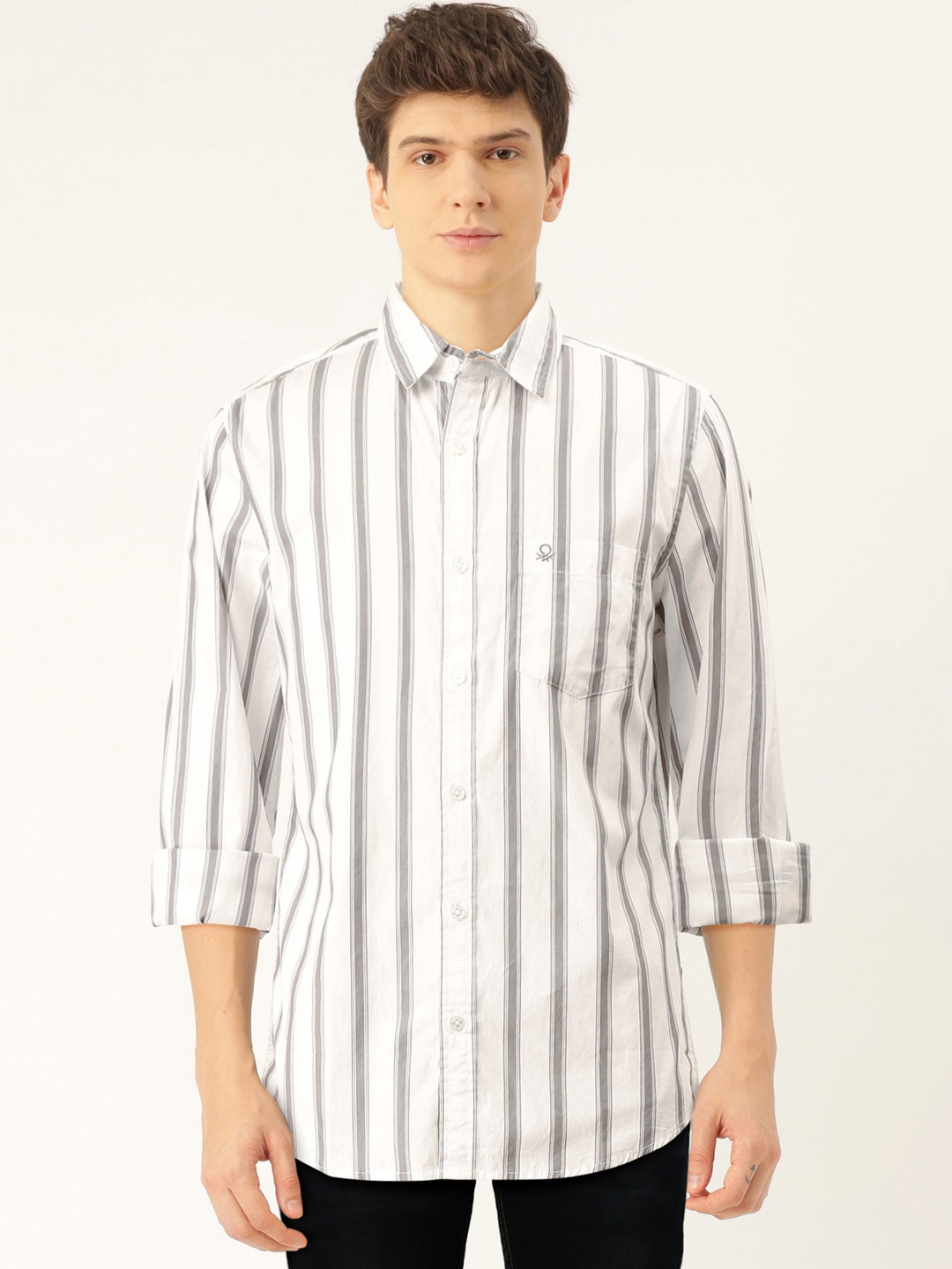 

United Colors of Benetton Men White & Grey Poplin Weave Regular Fit Striped Casual Shirt