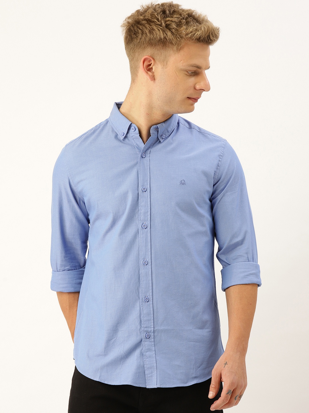 

United Colors of Benetton Men Blue Oxford Cotton Slim Fit Solid Casual Shirt