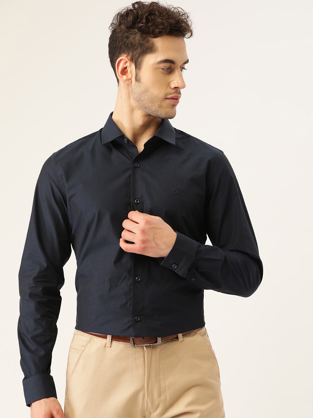 

United Colors of Benetton Men Navy Blue Pure Cotton Slim Fit Solid Casual Shirt
