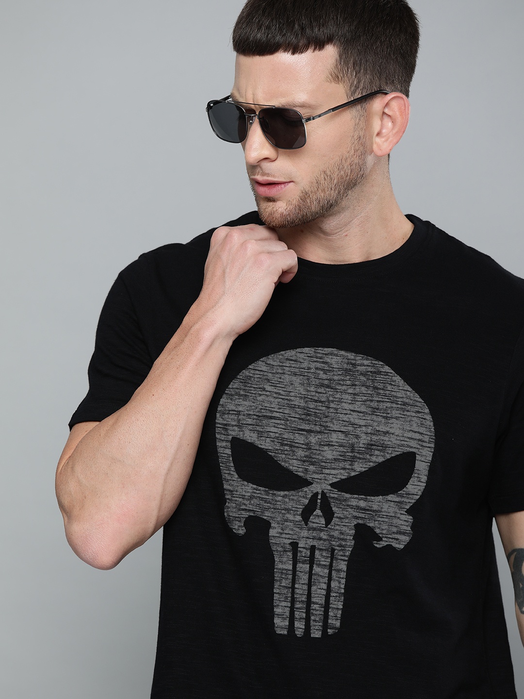 

Kook N Keech Marvel Men Black Charcoal Grey Cotton The Punisher Print Round Neck Pure Cotton Relaxed T-shirt