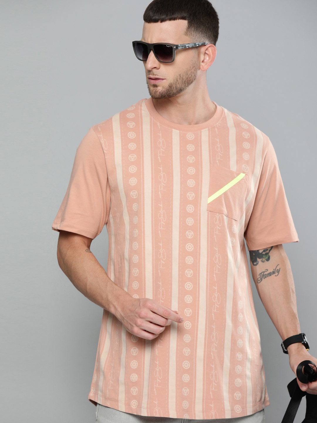 

Kook N Keech Marvel Men Coral Pink Beige Printed Round Neck Longline Pure Cotton T-shirt with Pocket