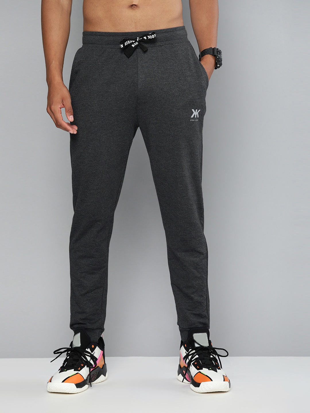 

Kook N Keech Men Grey Solid Joggers