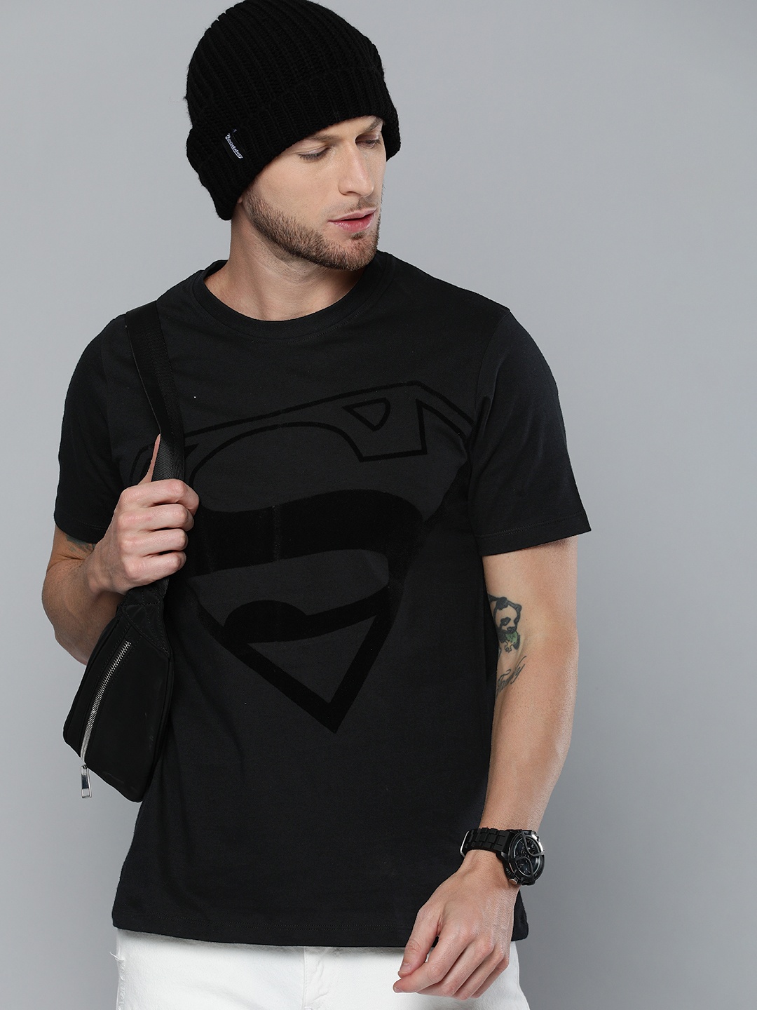 

Kook N Keech Superman Men Black Printed Round Neck Pure Cotton Relaxed T-shirt