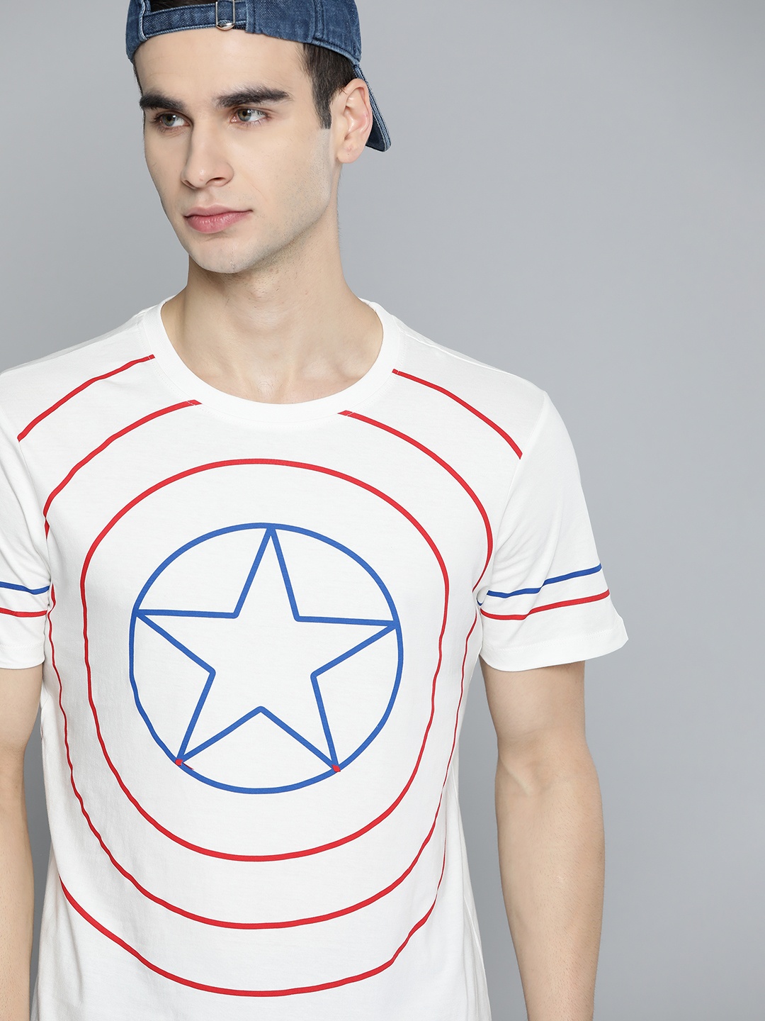 

Kook N Keech Marvel Men White & Blue Captain America Printed Pure Cotton T-shirt