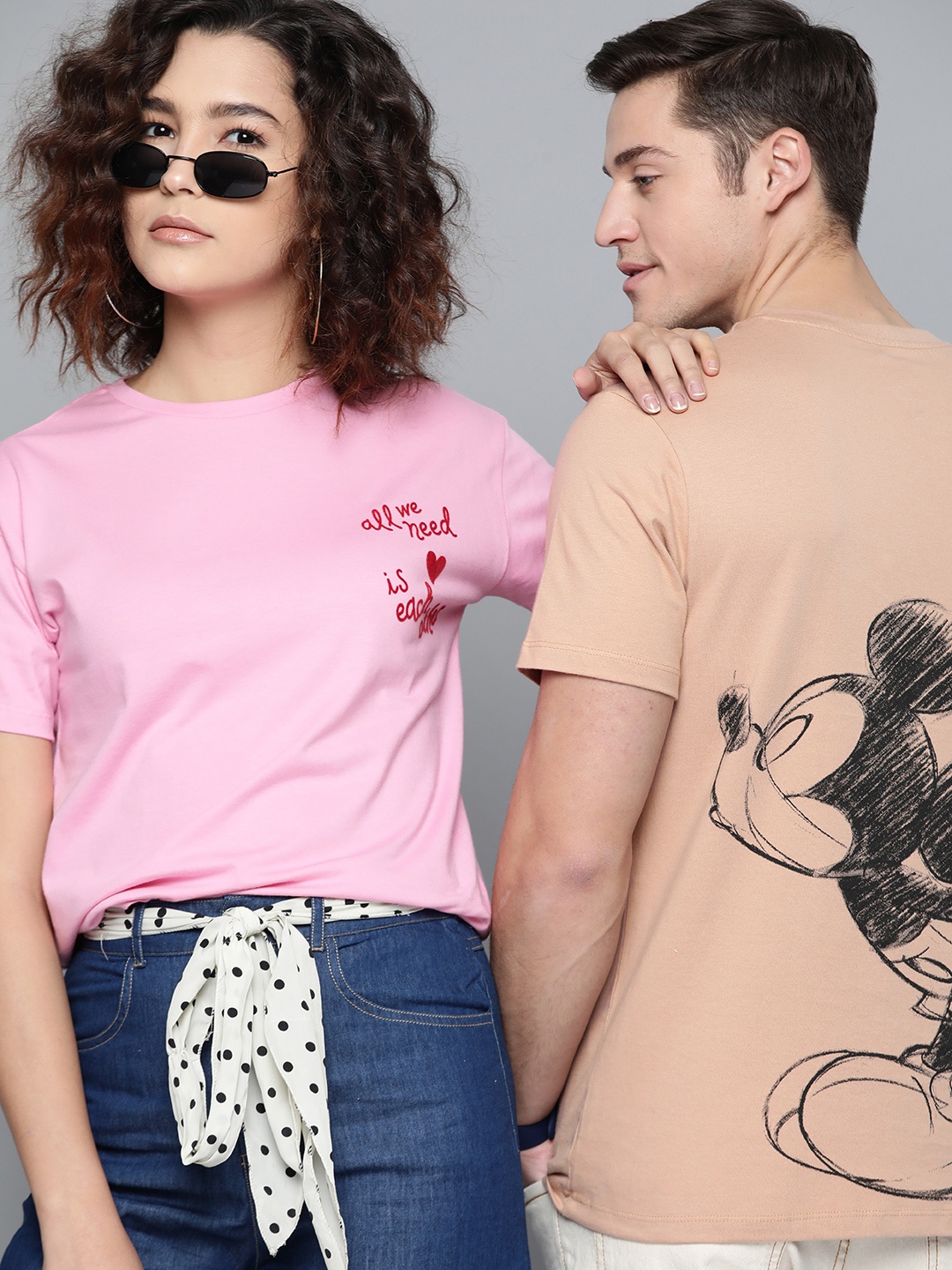 

Kook N Keech Disney Men Beige Black Pure Cotton Mickey Mouse Print Round Neck Pure Cotton T-shirt, Pink