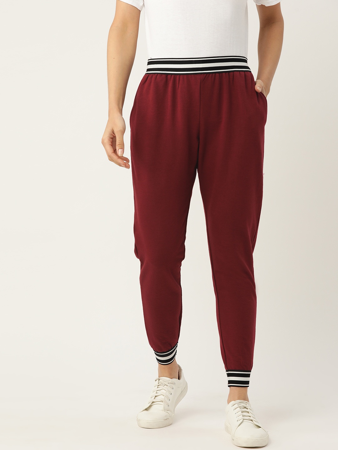 

DressBerry Women Maroon Solid Cropped Joggers