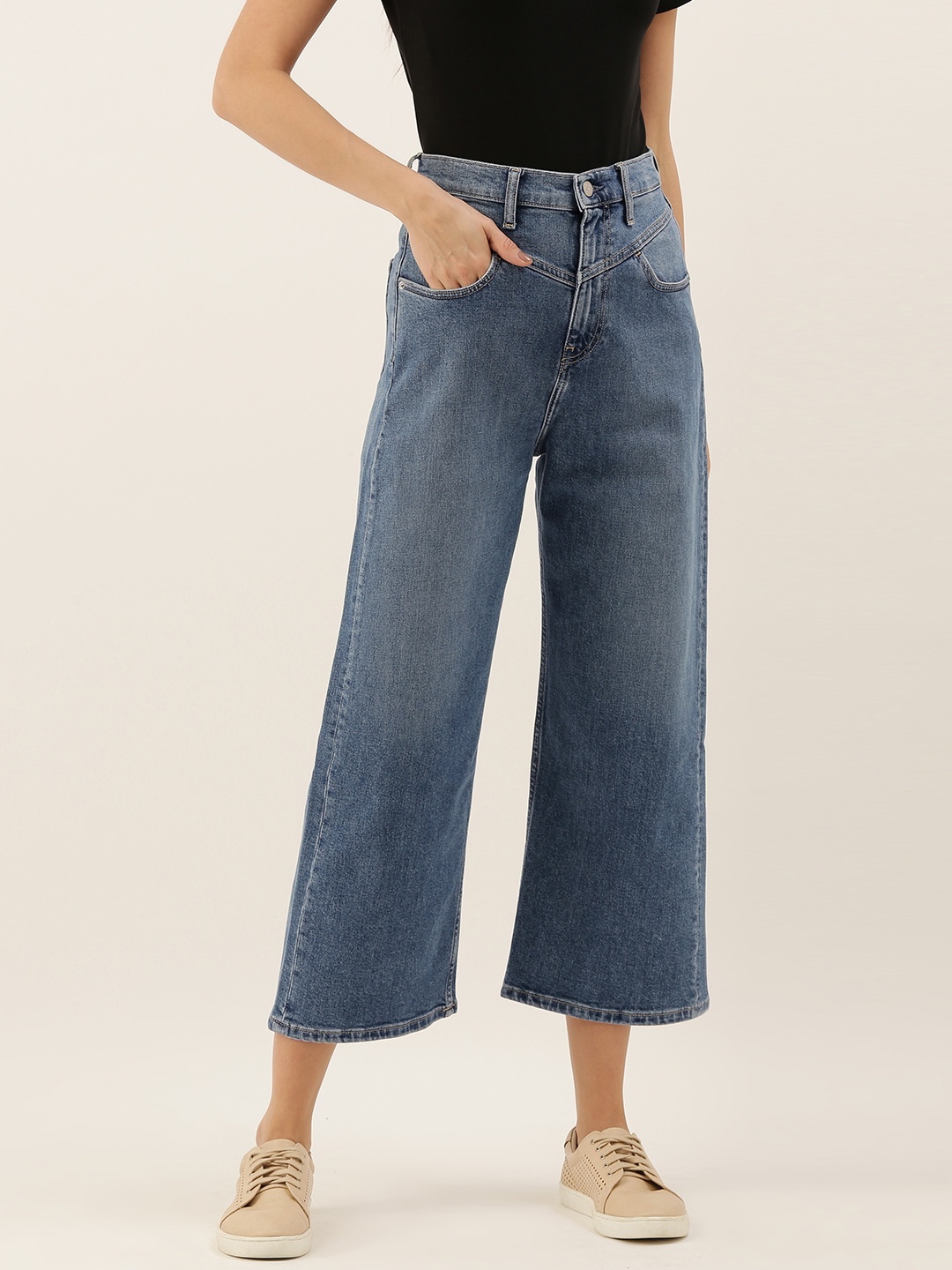 

Calvin Klein Jeans Women Blue Flared High-Rise Clean Look Stretchable Jeans