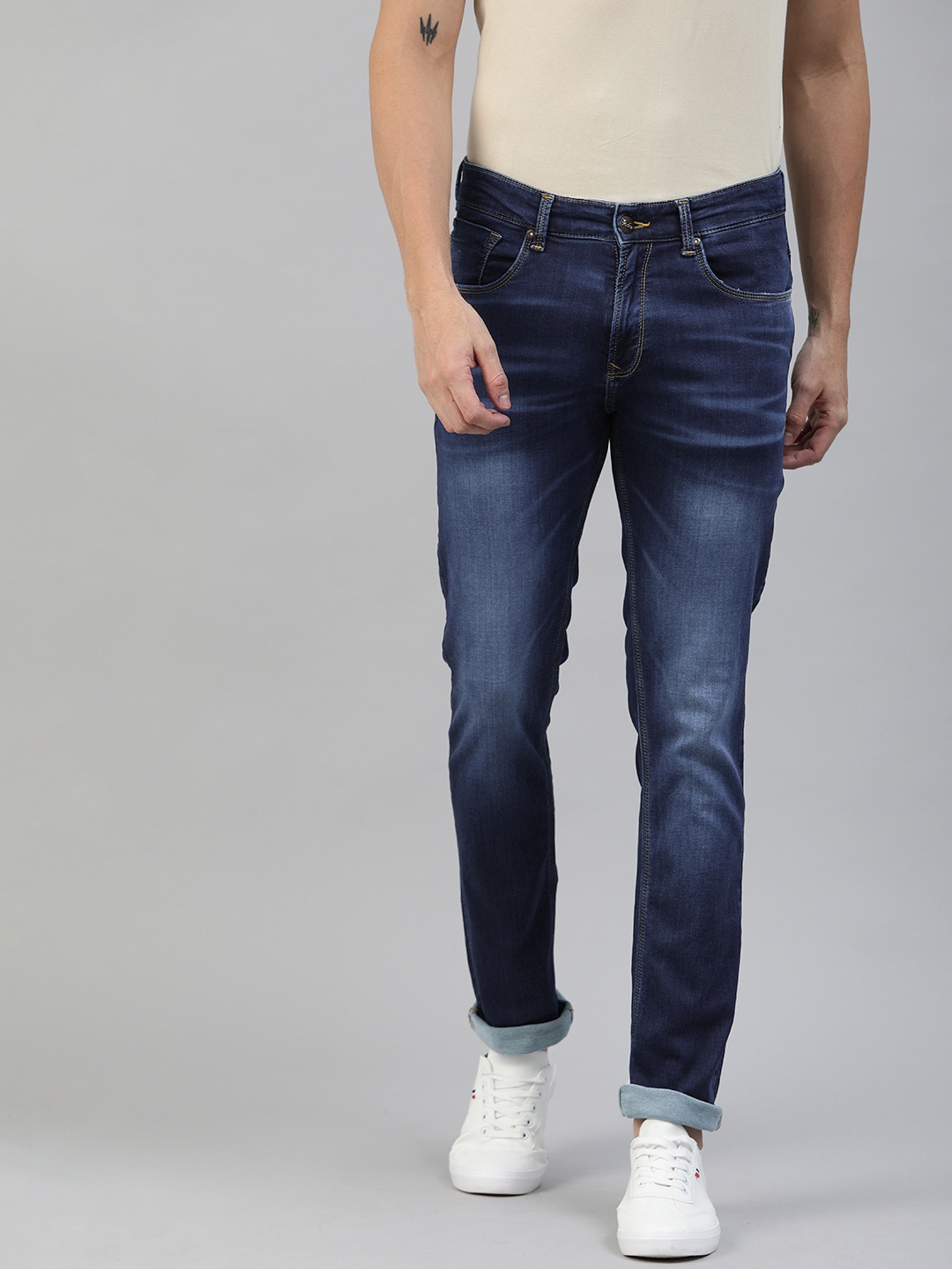

SPYKAR Men Blue Rovers Slim Fit Low-Rise Clean Look Stretchable Jeans
