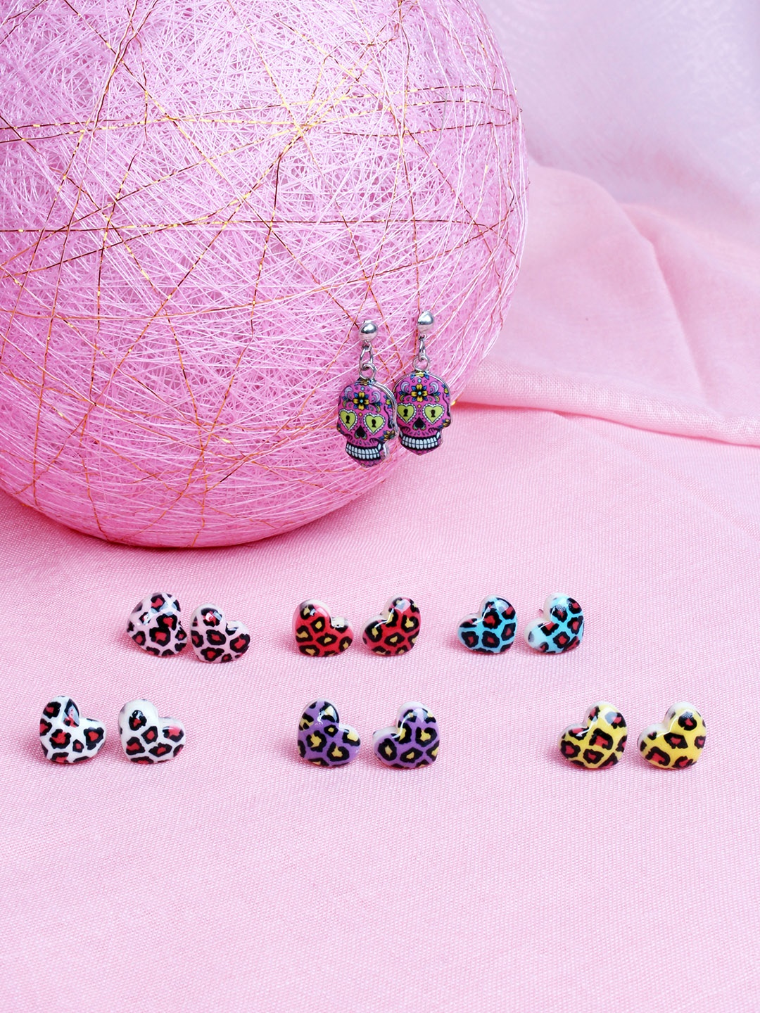 

lil'star Set of Heart-Shaped Studs & Dangler Earring set, Multi