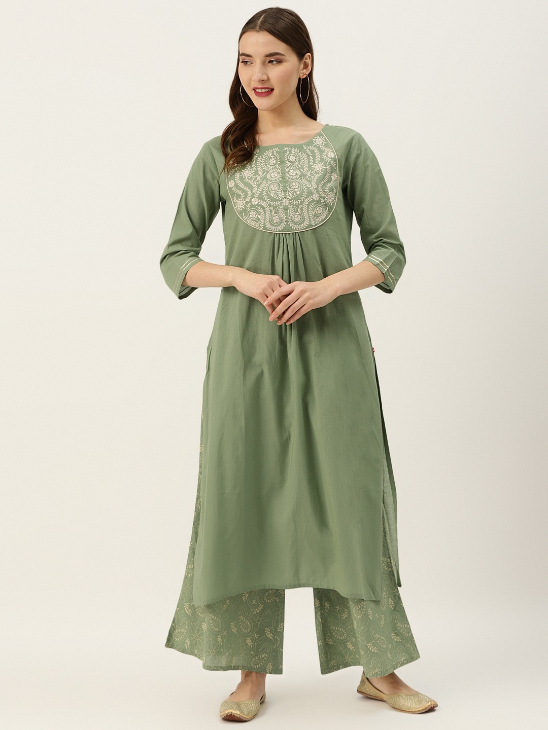 

Varanga Women Green & Beige Yoke Design Zari Embroidered Kurta with Trousers