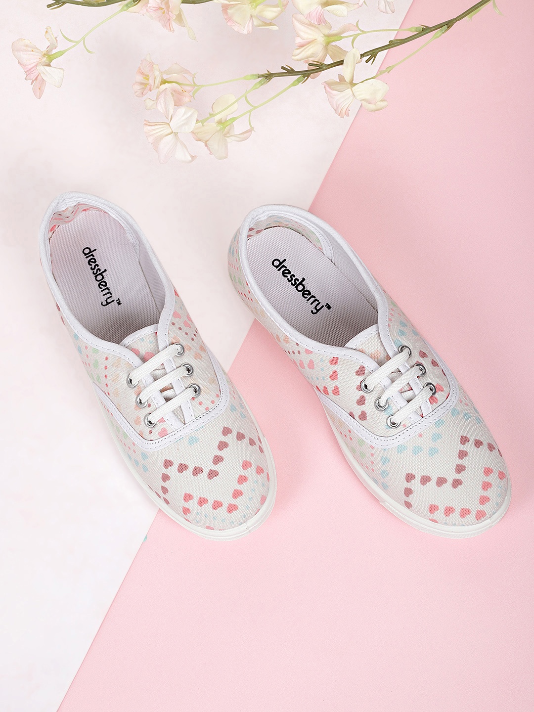 

DressBerry Women Off-White & Rust Brown Heart Print Sneakers
