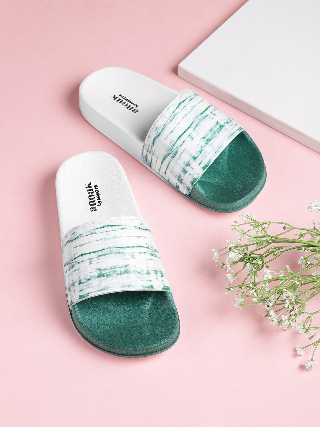 

Anouk Women White & Green Tie & Dye Print Sliders